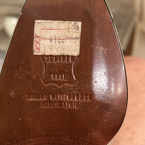 ✨Stuart Weitzman ✨STUNNING ✨ Dress Shoes Gold Metallic Sz 8 Like New! - Picture 7 of 10